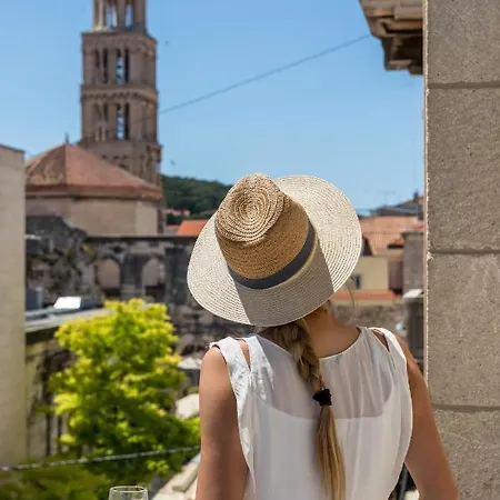 Palace Porta Argentea Luxury *
