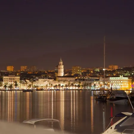Palace Porta Argentea Luxury *