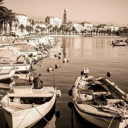 Palace Porta Argentea Luxury Apartment Split